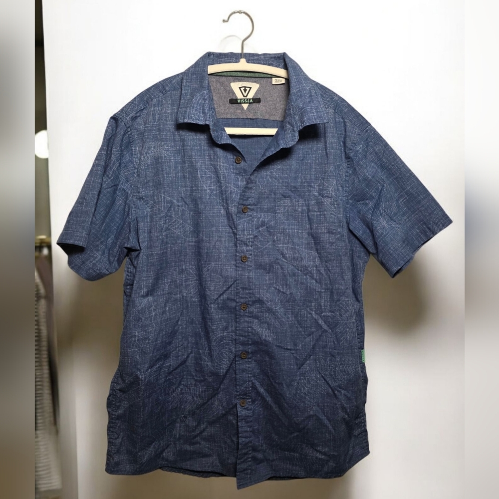 VISSLA Navy Casual Button Down Shirt